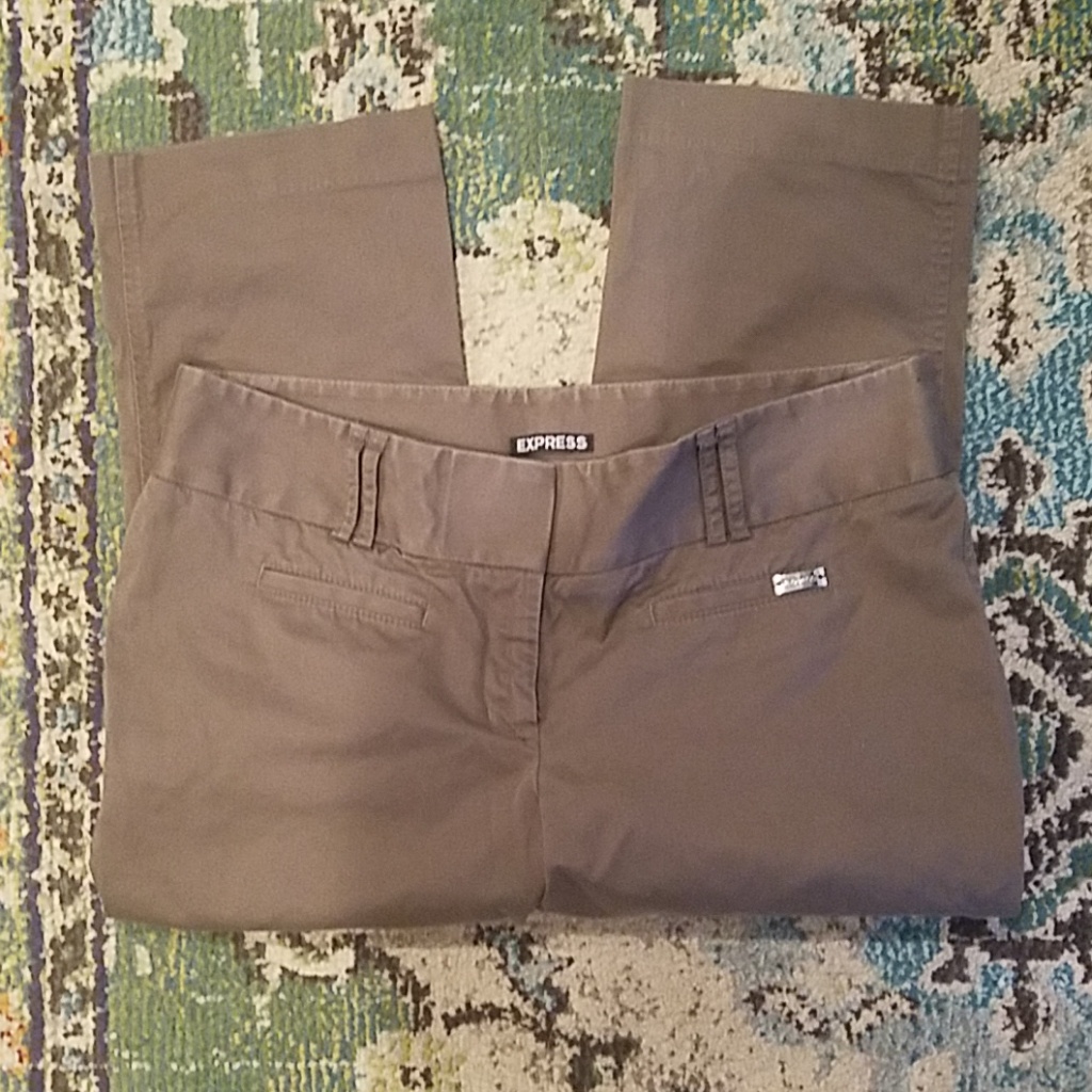 Express Capris